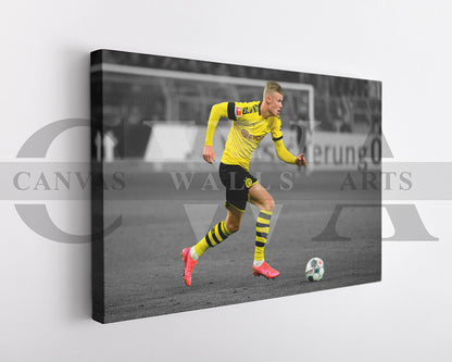 Erling Haaland Black & White Canvas Art Soccer Canvas Wall Art