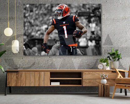 Ja'Marr Chase Black & White Canvas Art American Football Canvas Wall Art