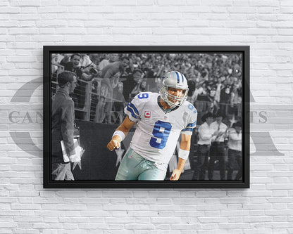 Tony Romo Black & White Canvas Art American Football Canvas Wall Art
