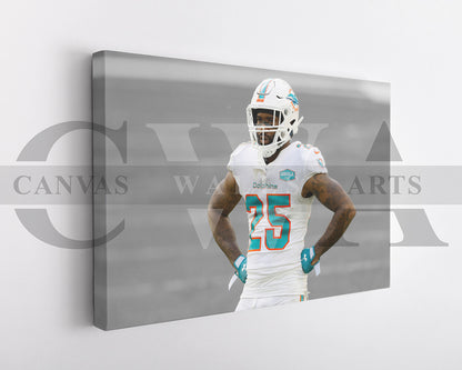 Xavien Howard Black & White Canvas Art American Football Canvas Wall Art