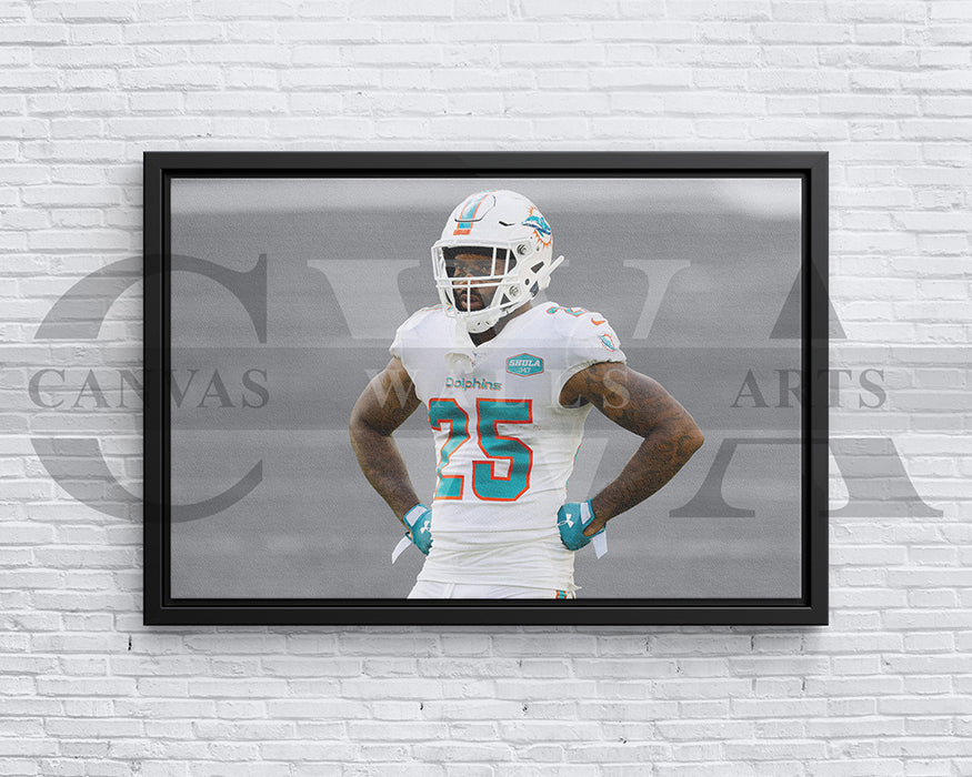 Xavien Howard Black & White Canvas Art American Football Canvas Wall Art