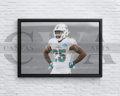 Xavien Howard Black & White Canvas Art American Football Canvas Wall Art