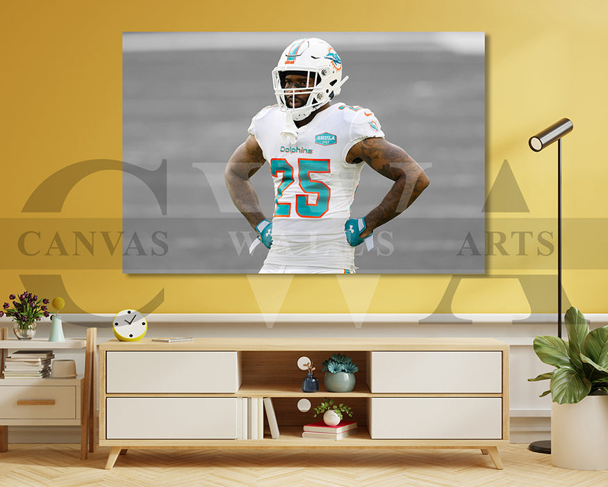 Xavien Howard Black & White Canvas Art American Football Canvas Wall Art